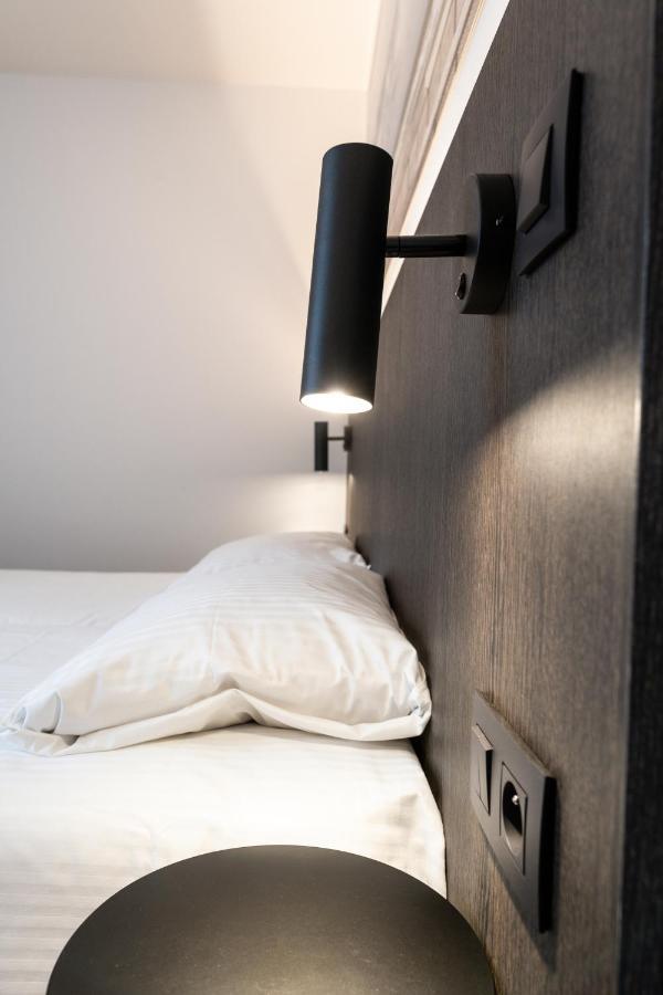 Apostroff Hotel